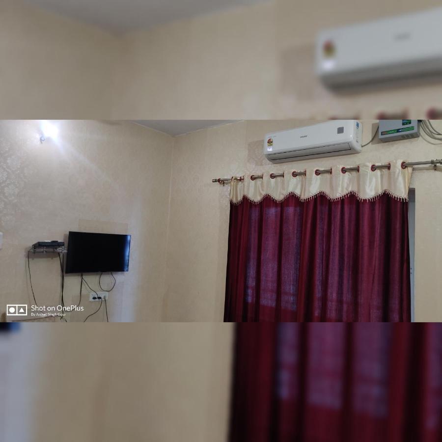 אורצ'ה Couple Friendly Hotel - Sunset מראה חיצוני תמונה