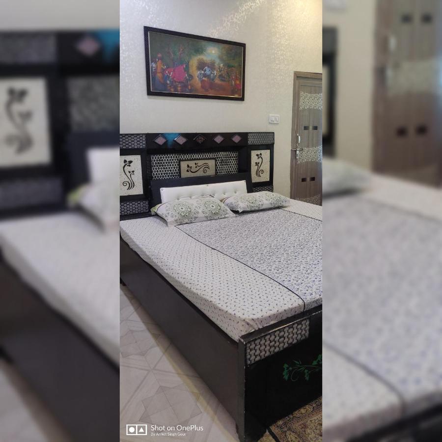 אורצ'ה Couple Friendly Hotel - Sunset מראה חיצוני תמונה