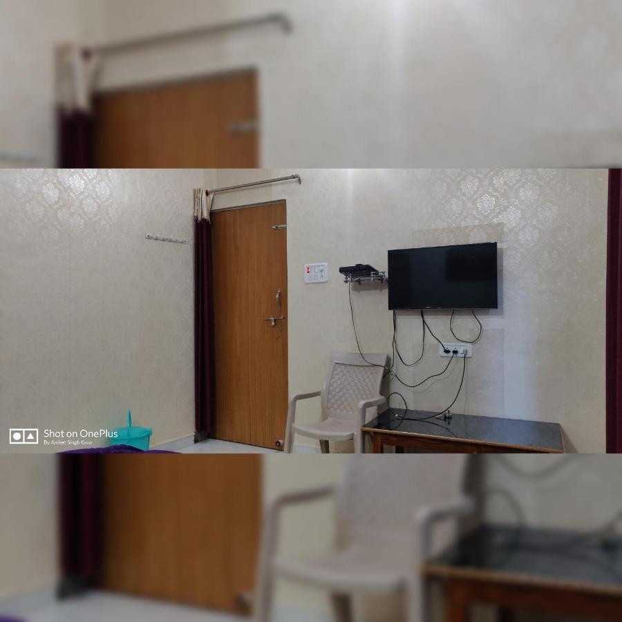 אורצ'ה Couple Friendly Hotel - Sunset מראה חיצוני תמונה